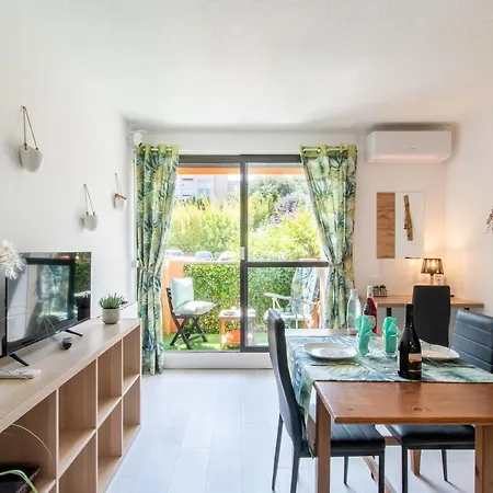 Les Flamants Roses - Studio Avec Balcon